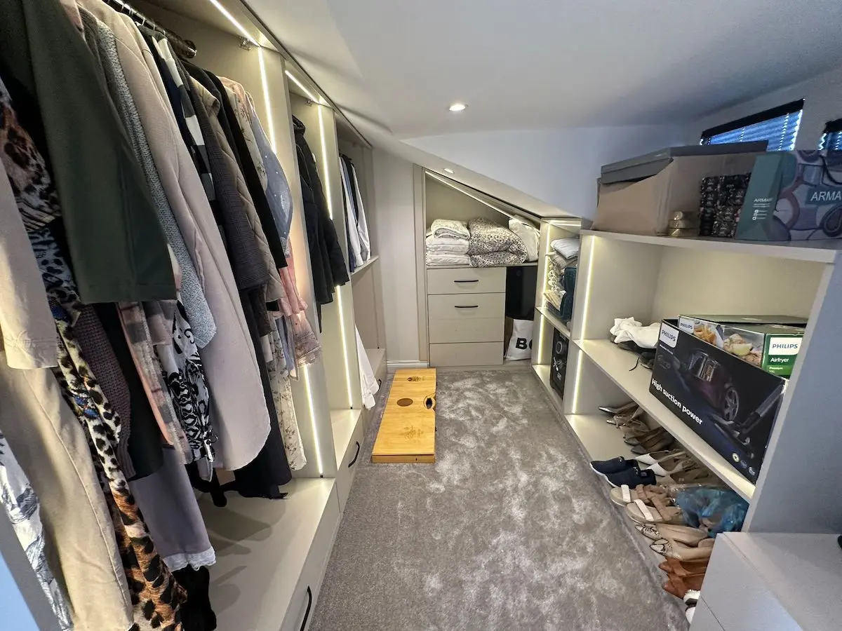 Walk-in closet